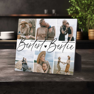 Plaque Photo Les amis de 'Bestest Bestie' tiennent un collage p