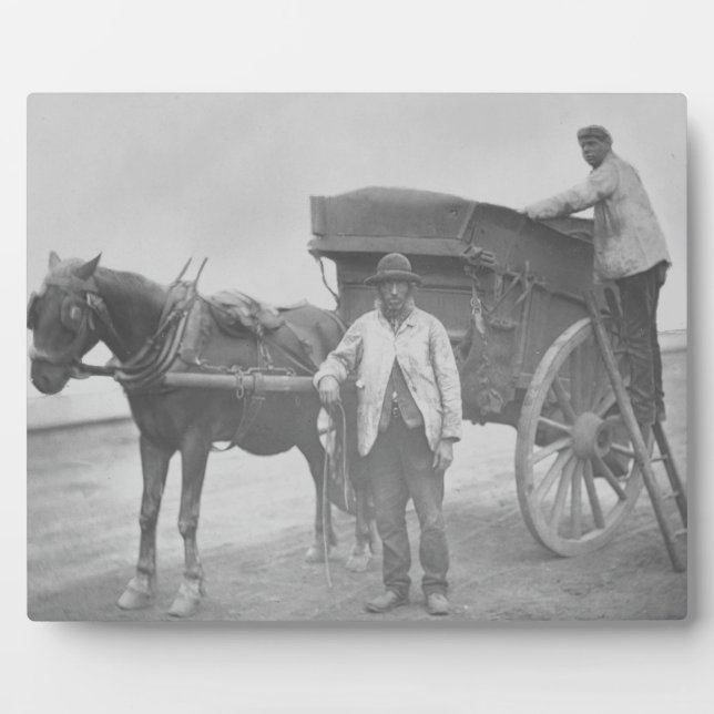 Plaque Photo Les poubelles, de 'Street Life in London', 1877-18 (Devant)