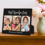 Plaque Photo Meilleur grand-père Ever petits-enfants 3 Photo Co<br><div class="desc">Créez votre propre cadeau photo pour grand-père avec plusieurs photos de petits-enfants. Donnez des cadeaux personnalisés avec des noms de petits-enfants pour en faire un souvenir précieux. Les cadeaux de grand-père customisés sont parfaits pour l'anniversaire de grand-père,  la fête des pères,  les grands-parents jour et Noël.</div>