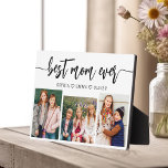 Plaque Photo Meilleure maman jamais - Fête des mères Collage ph<br><div class="desc">Célébrez votre mère avec la Plaque de collage photo de la Fête des Mères "Best Mom Ever". Cette plaque personnalisée présente un collage magnifiquement arrangé de photos chères, capturant des moments et des souvenirs spéciaux. Le message chaleureux "Best Mom Ever" ajoute une touche d'amour. Conçu à partir de matériaux de...</div>