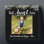 Plaque Photo Meilleure Parties scintillant photo de tante Ever<br><div class="desc">Plaque de bureau photo en faux arc-en-ciel amusante de la fausse parties scintillant. Tout le texte est personnalisable et la photo peut facilement être changée. Meilleure tante Tous ceux qui portent un nom de nièce ou de neveu au bas de la plaque. Un cadeau unique pour cette personne spéciale dans...</div>