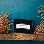 Plaque Photo Mot de passe Wifi noir<br><div class="desc">Un mot de passe WiFi moderne vous permettra de partager vos informations réseau avec vos invités. Idéal pour les locations Airbnb,  chambres d'hôtes et plus encore. Design moderne minimaliste en noir et blanc.</div>