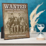 Plaque Photo Poster d'affichage du hashtag Recherché Russe Mari<br><div class="desc">Faites savoir à vos clients ou invités quel hashtag utiliser. Affichage dans le hall ou à la réception. L'affiche sur le thème de l'Occident présente un gang de hors-la-loi recherchés. Texte : Recherché - Photos de All You High Flauntin. Ajoutez votre propre hashtag, votre adresse web, votre email ou toute...</div>