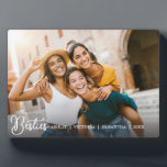 Plaque Photo Simple Meilleur Amis Pour L'Amitié<br><div class="desc">Célébrez votre lien spécial avec ce cadeau mignon pour les meilleurs amis! Cette plaque BFF personnalisée est la tenue parfaite pour les femmes et les ados, avec votre photo horizontale préférée avec des "besties" élégamment revêtues de lettrage blanc. Personnalisez-le avec un message de fin d'études secondaires ou vos noms pour...</div>