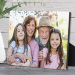 Plaque Photo Souvenirs de Famille Photo Personnalisée de Grand-<br><div class="desc">Créez un souvenir spécial avec ce présentoir photo personnalisé avec chevalet, conçu pour mettre en valeur une photo préférée dans un présentoir élégant et moderne. Parfait pour mettre en avant un moment précieux - qu'il s'agisse des petits-enfants, d'un portrait de famille, d'un animal de compagnie ou d'un souvenir spécial. Ce...</div>