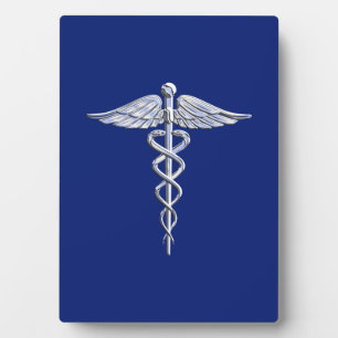 Plaque Photo Symbole Médicale Chrome Argent sur bleu marine