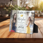 Plaque Photo Trendy 2 Photo Graduation, Nom & Citation Keepsaké<br><div class="desc">Créez un collage photo branché 2 de vos photos préférées du diplômé pour commémorer leur réalisation sur cette plaque d'affichage photo. Doté d'un faux tableau de mortier en or (chapeau de graduation), nom, année de classe, lieu d'étude et citation inspirante. Tout le texte peut être facilement customisé en utilisant le...</div>