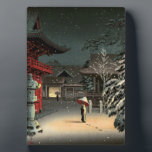 Plaque Photo Tsuchiya Koitsu - Snow at Nezu Shrine<br><div class="desc">Snow at Nezu Shrine / Woman in Snow - Tsuchiya Koitsu,  Woodblock color print,  1934</div>