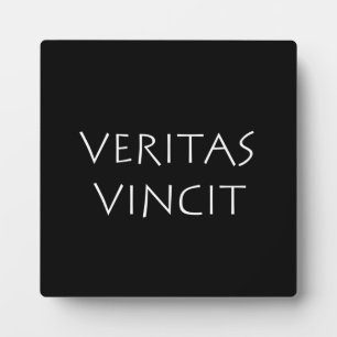 Plaque Photo Veritas vincit