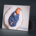 Plaque Photo Votre photo avec socle intégré<br><div class="desc">Une façon sans cadre et intemporelle d'afficher des photos ou des oeuvres d'art préférées ! Parfait pour les nouveau-nés, photos de famille, remise des diplômes, garde des mariages, cadeau fiançailles, réunion de famille ou tout autre événement spécial. Téléchargez simplement votre photo préférée - choisissez "personnaliser davantage" puis Placement de conception...</div>