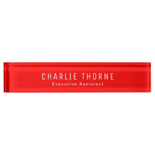 Plaque rouge Solide avec nom et titre du travail