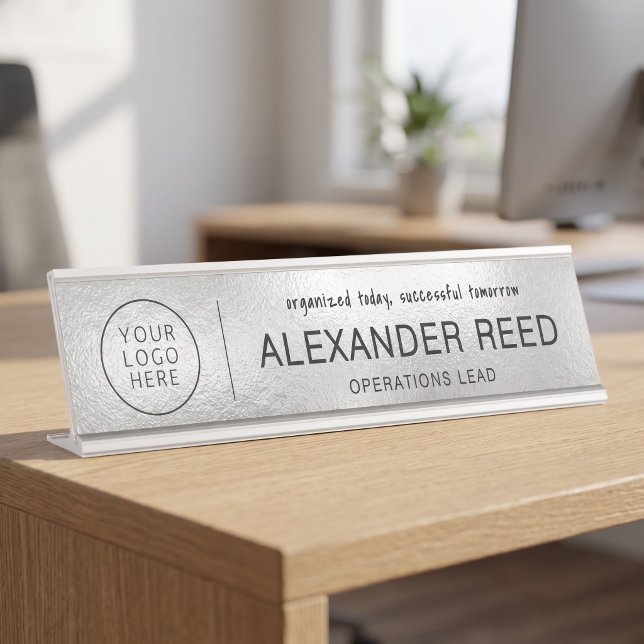 Plaques de nom Logo Élégantes Brillantes Argentées (Logo Name Plates Elegant Sleek Silver)