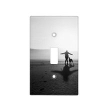 Femme et chien - la seule dans le monde