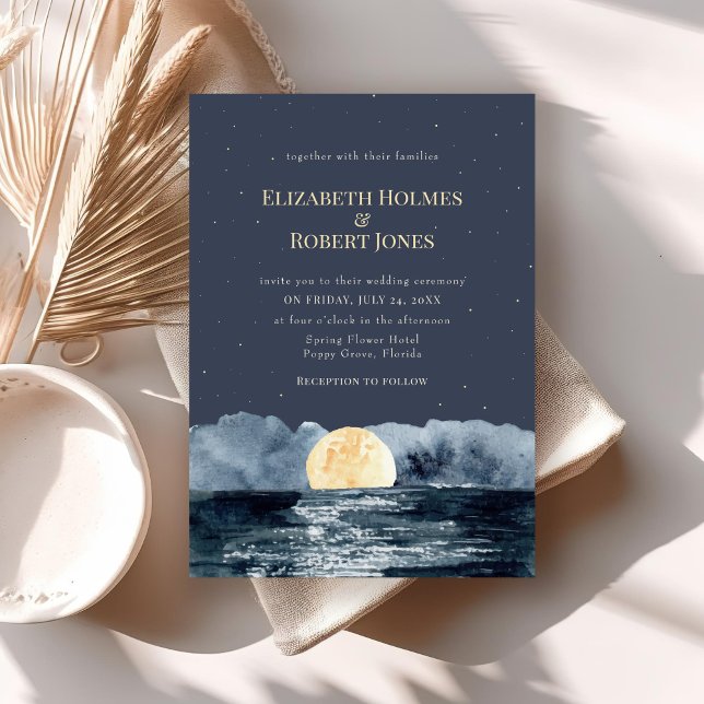 Pleine lune sur le lac Faire-part de mariage (Full Moon on Lake Wedding Invitation on a boho table.)