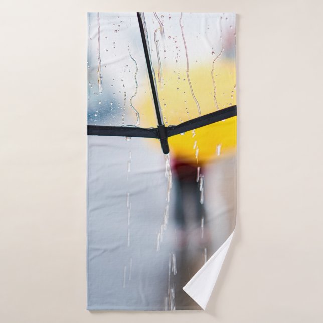 Pluie de la journée parapluie de marche (Serviette de bain)