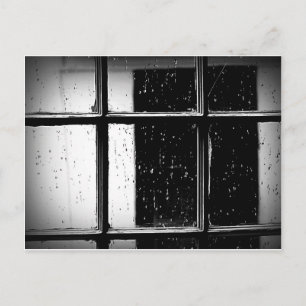 Pluie noire et blanche sur la carte postale