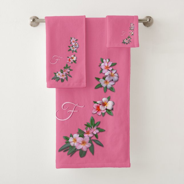 Plumeria on pink with your monogram (En situation)
