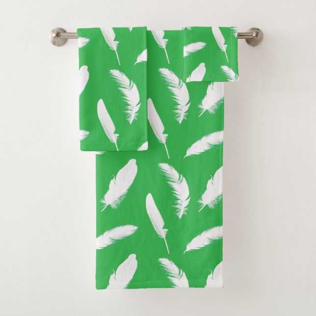 Plumes blanches sur Jade Green (En situation)