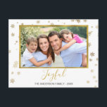 Pneus à huile d'or Joyeux Carte photo<br><div class="desc">Faux Gold Foil Snowflakes - Joyeux Joyeux Noël - Carte photo de vacances. L'image,  la date et le nom de famille peuvent être remplacés sur cette carte photo de Noël simple et élégante.</div>