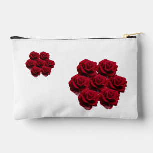 Pochette À Accessoires Amour. Roses rouges du jardin.