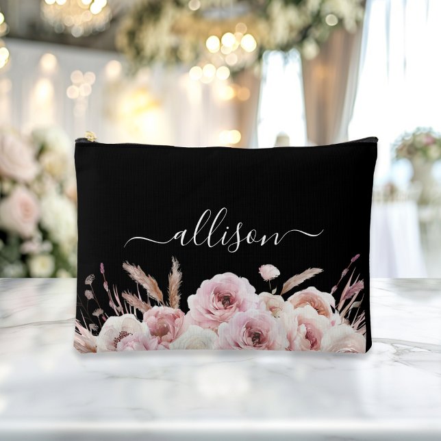 Pochette À Accessoires Boho, floral, Cadeau, Nom (Boho, floral, gift Name accessory and makeup bag showcases a sleek white script font with elegant sw)
