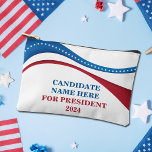 Pochette À Accessoires Candidat personnalisé à l'élection présidentielle<br><div class="desc">Customisez votre poche d'accessoires de campagne politique en ajoutant votre propre nom ou un autre politicien sous ce drapeau artistique américain en rouge,  blanc et bleu. Ajoutez un nom personnalisé pour président en 2024 sur ce sac cosmétique.</div>