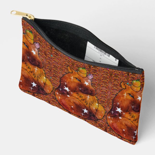 Pochette À Accessoires Capybara nommé Dream (Ouvrir)