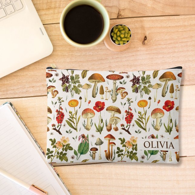 Pochette À Accessoires Champignon vintage et Fleur sauvage (In situ, on office desk)