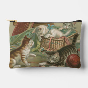 Pochette À Accessoires Chatons victoriens vintage jouant dans un panier à