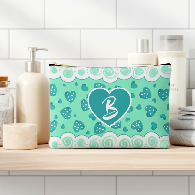 Pochette À Accessoires Coeur Vert Peppermenthe tendance avec des points e (Gorgeous peppermint green adorned with hearts a gift you or your friend or family member will love)