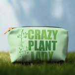Pochette À Accessoires Crazy Plante Lady Cute Green Botaniste<br><div class="desc">Dame Plante folle. Drôle sac cosmétique plante en vert cool avec de jolies vignes à côté de la mignonne citation sur les plantes et l'obsession de la verdure. Grand cadeau d'architecte paysagiste pour un jardinier avec un pouce vert.</div>