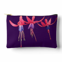 Fleurs rouges et violettes