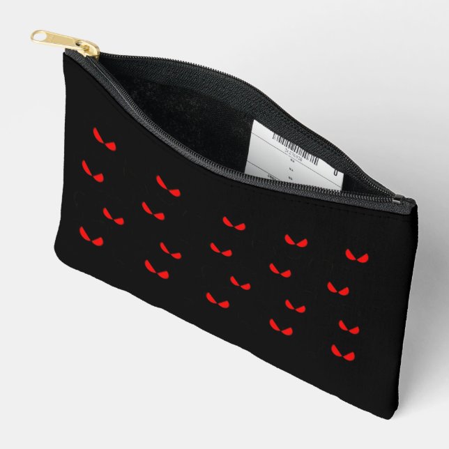 Pochette À Accessoires Les yeux rouges en colère dans le noir (Ouvrir)