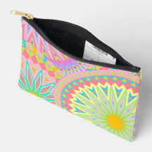Mandala superposé rose bleu jaune menthe violet