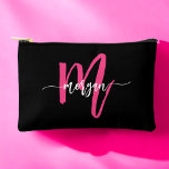 Pochette À Accessoires Monogramme noir rose chaud Nom de la fille Script<br><div class="desc">Organisez vos articles essentiels en style avec notre Pouch Accessoire pour Fille de Monogramme Hot Pink ! Doté d'un design rose chaud audacieux, ce sac est personnalisé avec votre nom dans une police de script élégante pour une touche personnalisée chic. Parfait pour stocker des cosmétiques, papeterie ou petits accessoires, il...</div>
