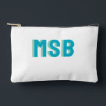 Pochette À Accessoires Monogramme personnalisé bloc ombre bleu vert, sur<br><div class="desc">Sac super mignon avec un monogramme en bloc d'ombre bleu vert. Cette esthétique est tellement tendance. Changez facilement les couleurs et le texte pour les vôtres - monogramme de 2 lettres, 3 lettres ou mot/nom complet. Mignon et élégant, mais simple, moderne et classique - parfait pour un cadeau d'anniversaire, un...</div>