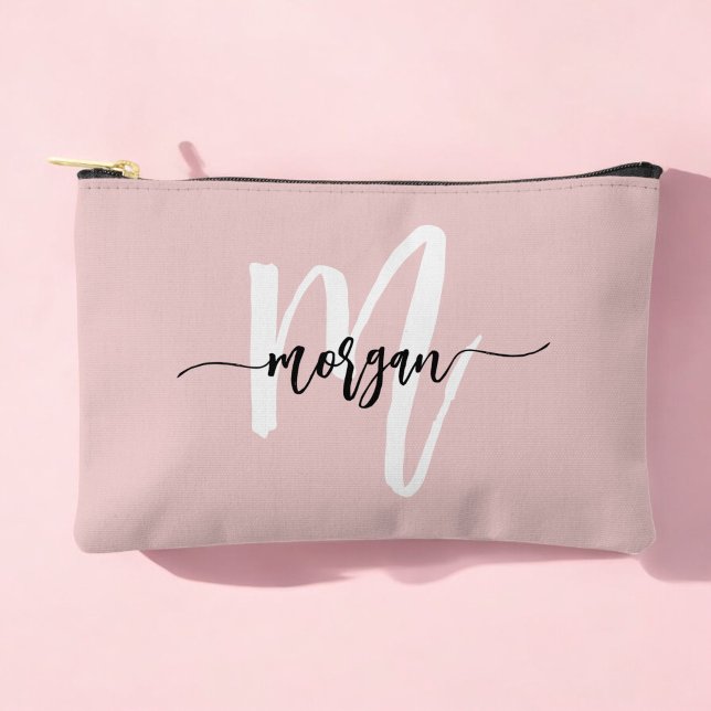 Pochette À Accessoires Monogramme rose élégant Nom de la fille Script (Créateur téléchargé)