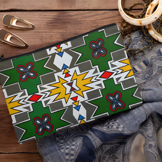 Pochette À Accessoires Ndebele Traditionnel Attrait Africain Tribal Art C (Ndebele Traditional Attire African Tribal Art Chic Accessory Pouch On Wooden Table)