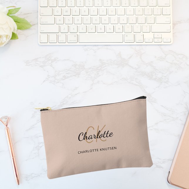 Pochette À Accessoires Nom beige monogramme initiales moderne (Créateur téléchargé)