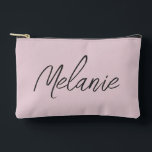 Pochette À Accessoires Nom Monogramme Élégant Moderne Minimaliste Rose Pâ<br><div class="desc">Pochette Accessoire Nom Monogramme Élégant Moderne Minimaliste Rose Pâle. Personnalisez avec style avec votre nom personnalisé.</div>