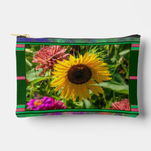 Pochette À Accessoires Ouvert et donnant de la Nourriture - Fleur de Tour