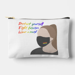 Pochette À Accessoires Porter un masque à l'arc-en-ciel