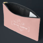 Pochette À Accessoires Rose personnalisé Gold Floral Hébreu Nom<br><div class="desc">Cette jolie pochette à Accessoires florale est la taille idéale pour les stylos/crayons, stylos et plus. C'est un cadeau formidable (et pratique) pour quiconque aime rester organisé. Un Bat mitzvah original ou un cadeau Morah. Personnalisez-vous (en moins d'une minute) - avec le nom hébreu - et votre message de script...</div>