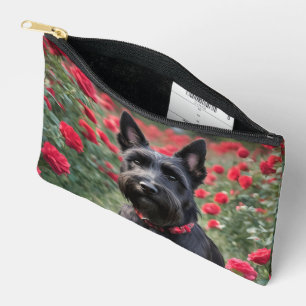Pochette À Accessoires "Une rose rouge pour le Scottish Terrier noir"