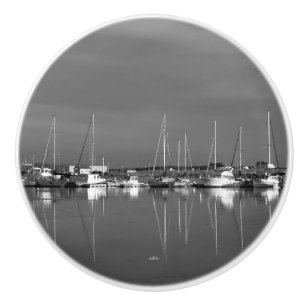 Poignée de porte, photo noir et blanc, bateaux