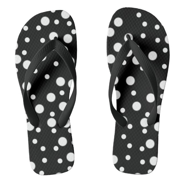 Points blancs sur des tongs noires (Semelle)