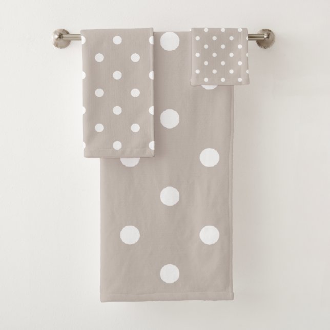 Pois blancs sur beige doux (En situation)