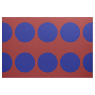 Pois bleu audacieux sur le tissu géométrique rou