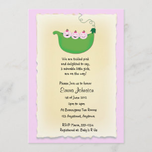 Pois de fille de triplet dans un invitation de