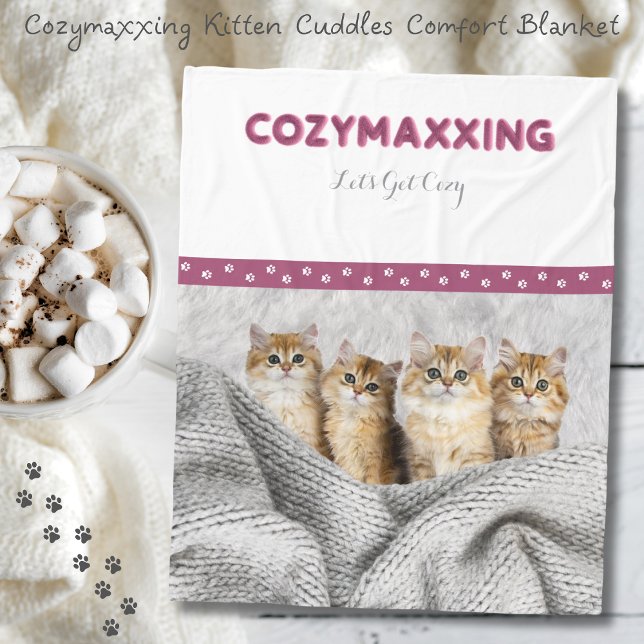 Polaire Couverture de Confort Câlins de Chatons Cozymaxxin (Immerse yourself in a world of comfort and cuteness with the Cozymaxxing Kitten Cuddles Blanket)